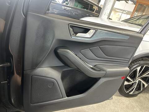 Ford Focus 1.0T EcoBoost Active X Estate 5dr Petrol Manual Euro 6 (s/s) (125 ps) - U10529