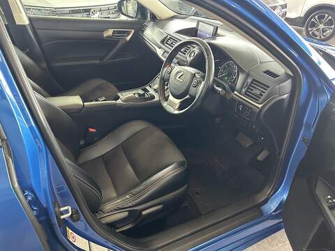 Lexus CT 1.8 200h Sport Hatchback 5dr Petrol Hybrid CVT Euro 6 (s/s) (136 ps) - U10530