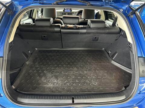 Lexus CT 1.8 200h Sport Hatchback 5dr Petrol Hybrid CVT Euro 6 (s/s) (136 ps) - U10530