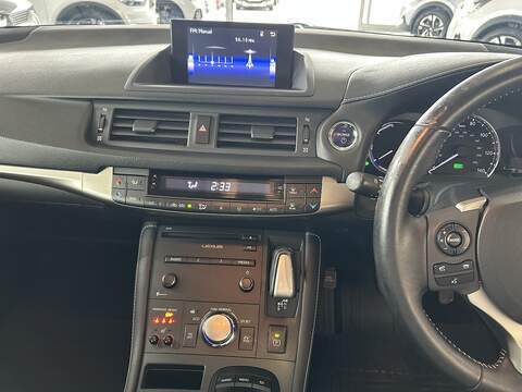 Lexus CT 1.8 200h Sport Hatchback 5dr Petrol Hybrid CVT Euro 6 (s/s) (136 ps) - U10530