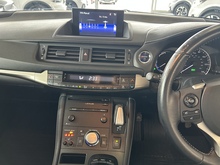 Lexus CT 200h Sport - Thumb 9