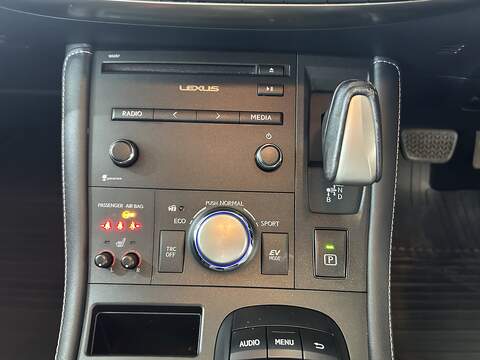 Lexus CT 1.8 200h Sport Hatchback 5dr Petrol Hybrid CVT Euro 6 (s/s) (136 ps) - U10530