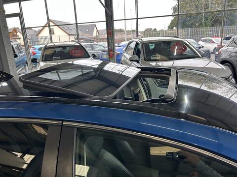 Lexus CT 1.8 200h Sport Hatchback 5dr Petrol Hybrid CVT Euro 6 (s/s) (136 ps) - U10530