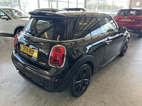 MINI Hatch 1.5 Cooper Sport Hatchback 3dr Petrol Manual Euro 6 (s/s) (136 ps) - U10536