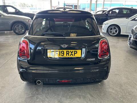 MINI Hatch 1.5 Cooper Sport Hatchback 3dr Petrol Manual Euro 6 (s/s) (136 ps) - U10536
