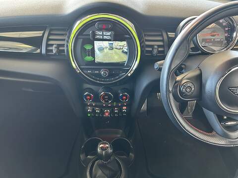 MINI Hatch 1.5 Cooper Sport Hatchback 3dr Petrol Manual Euro 6 (s/s) (136 ps) - U10536