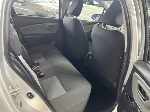 Toyota Yaris 1.5 VVT-i Icon Tech Hatchback 5dr Petrol Manual Euro 6 (111 ps) - U10538