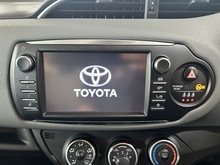 Toyota Yaris VVT-i Icon Tech - Thumb 12