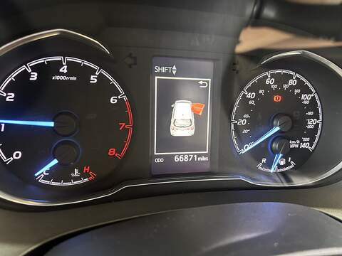 Toyota Yaris 1.5 VVT-i Icon Tech Hatchback 5dr Petrol Manual Euro 6 (111 ps) - U10538