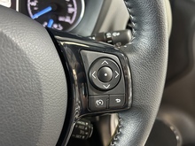 Toyota Yaris VVT-i Icon Tech - Thumb 15