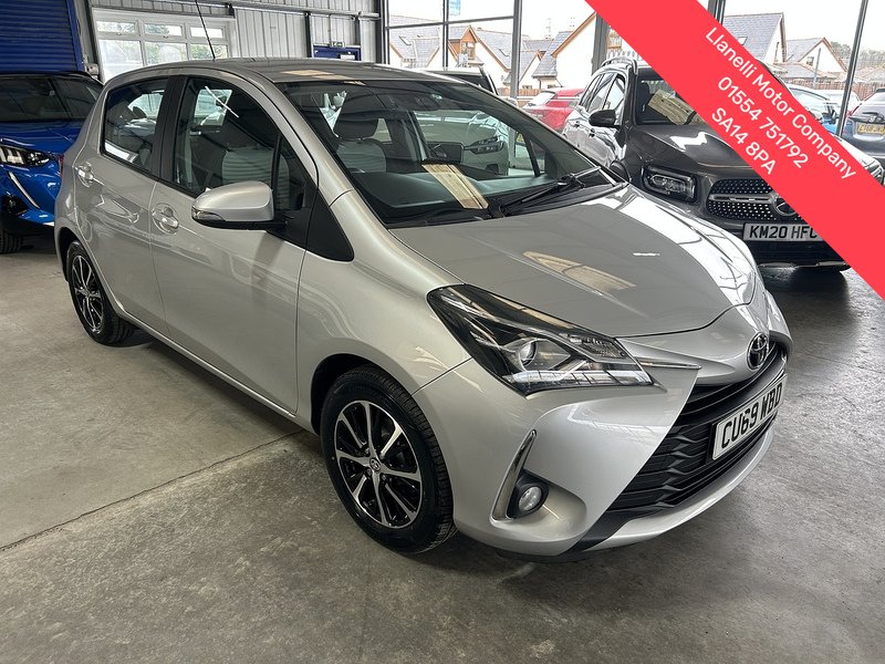 Toyota Yaris VVT-i Icon Tech