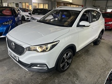 MG MG ZS T-GDI Exclusive - Thumb 1