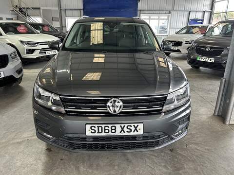 Volkswagen Tiguan 2.0 TDI SE Navigation SUV 5dr Diesel Manual Euro 6 (s/s) (150 ps) - U10542