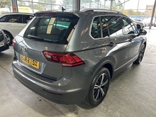 Volkswagen Tiguan TDI SE Navigation - Thumb 3