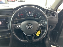 Volkswagen Tiguan TDI SE Navigation - Thumb 11