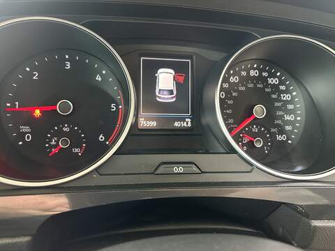 Volkswagen Tiguan 2.0 TDI SE Navigation SUV 5dr Diesel Manual Euro 6 (s/s) (150 ps) - U10542