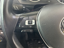 Volkswagen Tiguan TDI SE Navigation - Thumb 17