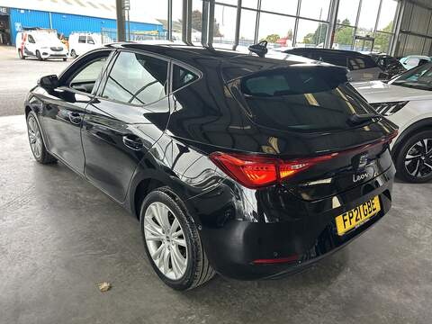 SEAT Leon 1.0 TSI EVO SE Dynamic Hatchback 5dr Petrol Manual Euro 6 (s/s) (110 ps) - U10544