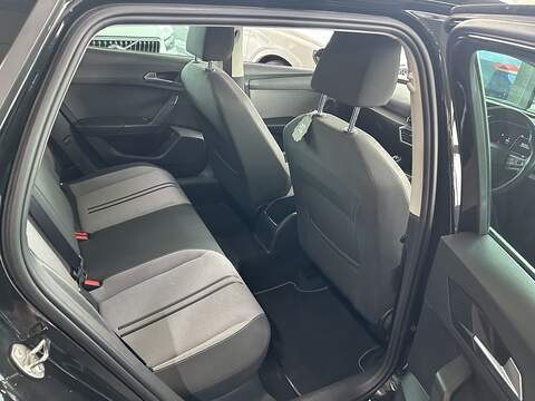 SEAT Leon 1.0 TSI EVO SE Dynamic Hatchback 5dr Petrol Manual Euro 6 (s/s) (110 ps) - U10544