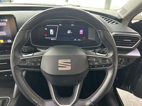 SEAT Leon 1.0 TSI EVO SE Dynamic Hatchback 5dr Petrol Manual Euro 6 (s/s) (110 ps) - U10544