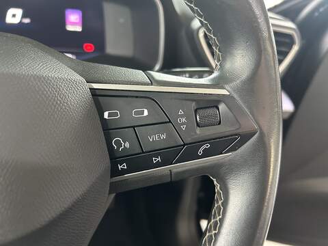 SEAT Leon 1.0 TSI EVO SE Dynamic Hatchback 5dr Petrol Manual Euro 6 (s/s) (110 ps) - U10544