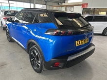 Peugeot E-2008 GT - Thumb 4