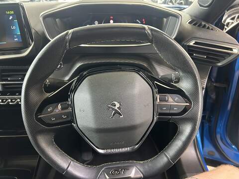 Peugeot E-2008 50kWh GT SUV 5dr Electric Auto (7kW Charger) (136 ps) - U10549