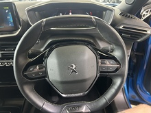 Peugeot E-2008 GT - Thumb 10