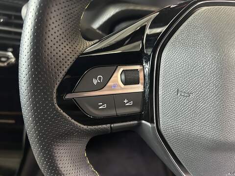 Peugeot E-2008 50kWh GT SUV 5dr Electric Auto (7kW Charger) (136 ps) - U10549