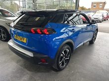 Peugeot E-2008 GT - Thumb 3