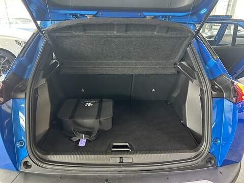 Peugeot E-2008 50kWh GT SUV 5dr Electric Auto (136 ps) - U10551