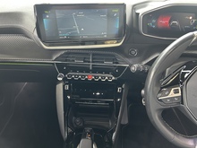 Peugeot E-2008 GT - Thumb 9