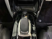 Peugeot E-2008 GT - Thumb 11