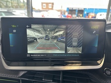 Peugeot E-2008 GT - Thumb 14