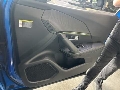 Peugeot E-2008 50kWh GT SUV 5dr Electric Auto (136 ps) - U10551