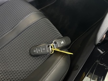 Peugeot E-2008 GT - Thumb 20