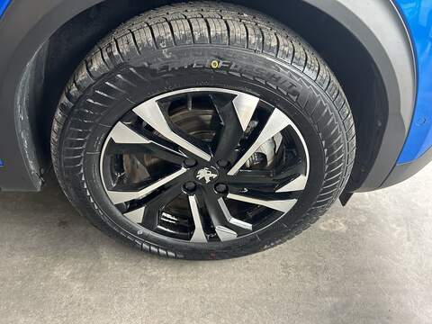 Peugeot E-2008 50kWh GT SUV 5dr Electric Auto (136 ps) - U10551