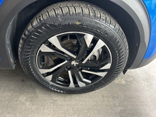 Peugeot E-2008 GT - Thumb 21