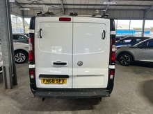 Vauxhall Vivaro CDTi 2900 - Thumb 5
