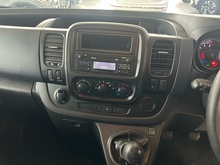 Vauxhall Vivaro CDTi 2900 - Thumb 10