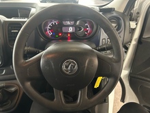 Vauxhall Vivaro CDTi 2900 - Thumb 11