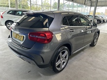Mercedes-Benz GLA GLA220d AMG Line - Thumb 3