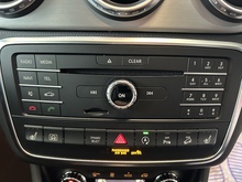 Mercedes-Benz GLA GLA220d AMG Line - Thumb 15