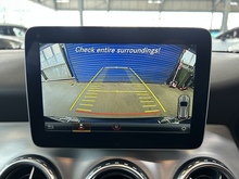 Mercedes-Benz GLA GLA220d AMG Line - Thumb 16
