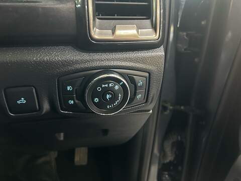 Ford Ranger 2.0 EcoBlue Wildtrak Pickup Double Cab 4dr Diesel Auto 4WD Euro 6 (s/s) (213 ps) - U10577