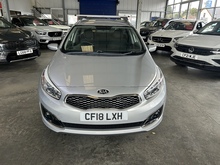 Kia Ceed CRDi 1 - Thumb 2
