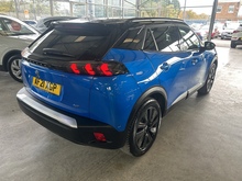 Peugeot E-2008 GT Premium - Thumb 3