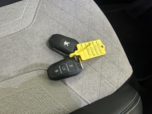 Peugeot E-2008 GT Premium - Thumb 19