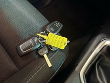 Toyota Hilux D-4D Invincible - Thumb 20