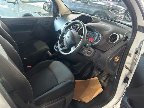 Renault Kangoo Maxi ZE LL21 33kWh Business Crew Van 4dr Electric Auto L3 H1 (i) (60 ps) - U10618